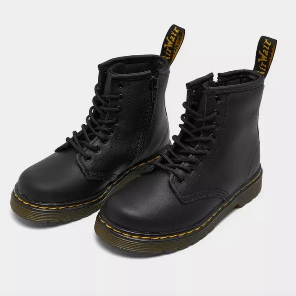 Dr. Martens 1460 Softy T Leather Boots